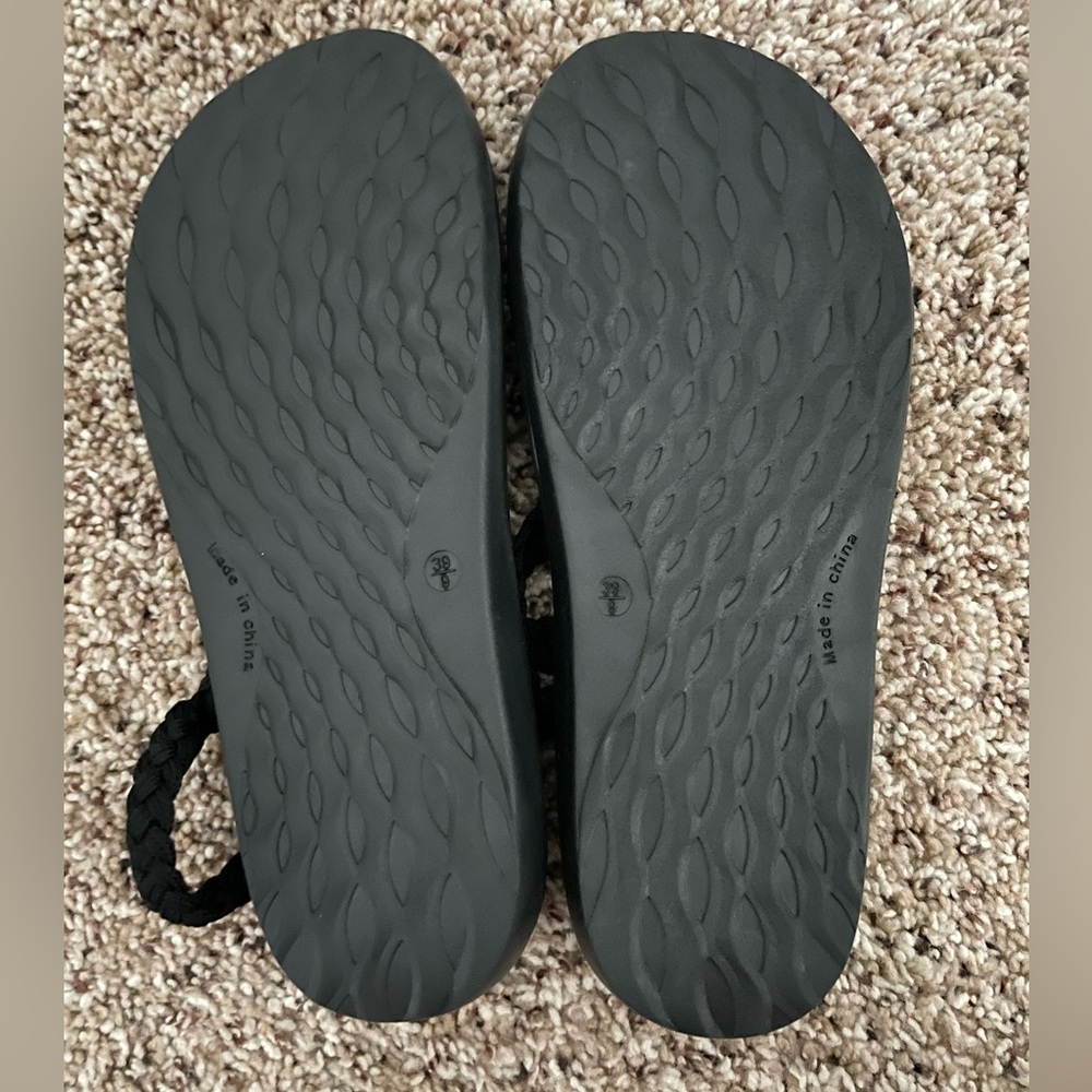 Black Strappy Sandals, size 9 (39) - NWT! ✨ - Picture 7 of 10